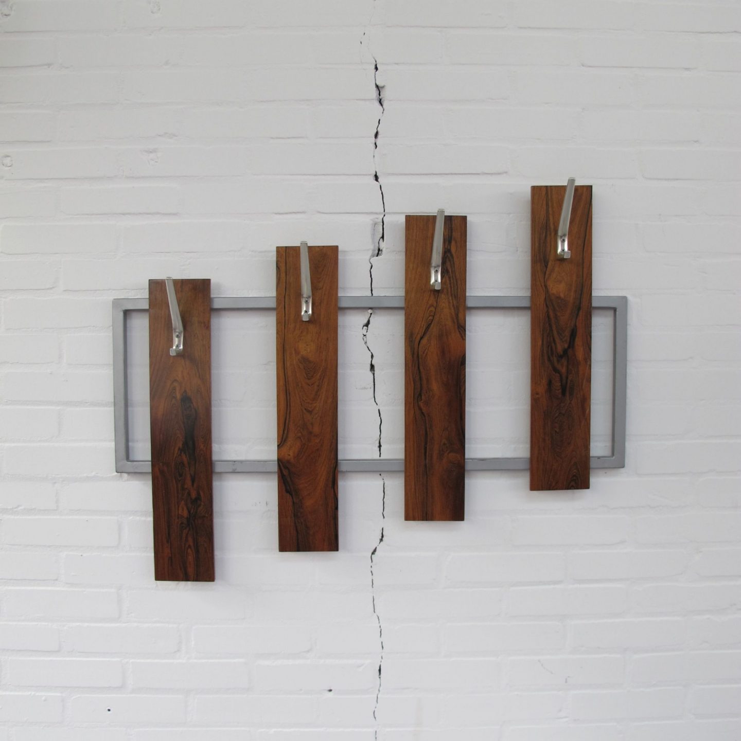 60s-rosewood-coat-rack